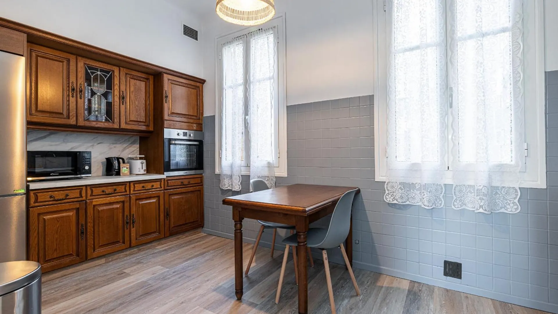 Appartamento Large Central 2 Bdr & Garage Nizza